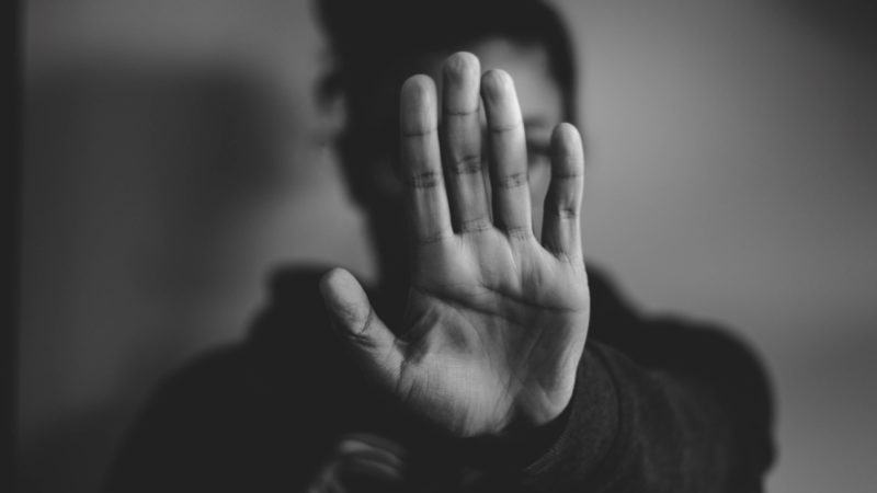Pourquoi vous ne devriez plus jamais parler de « langage des signes »